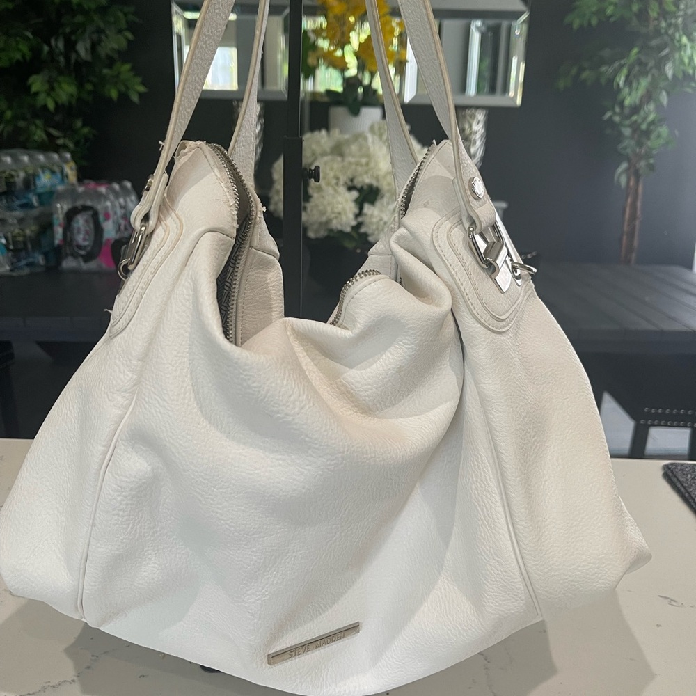 Steve Madden Elegant White Leather Tote Bag - Picture 5 of 8